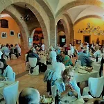 Hospederia Del Santuario De La Pena De Francia فندق