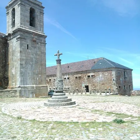 Hotel Hospedería Del Santuario De La Peña De Francia 3*