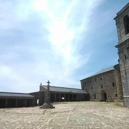Hotel Hospederia Del Santuario De La Pena De Francia