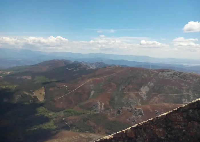 Hotel Hospederia Del Santuario De La Pena De Francia El Cabaco