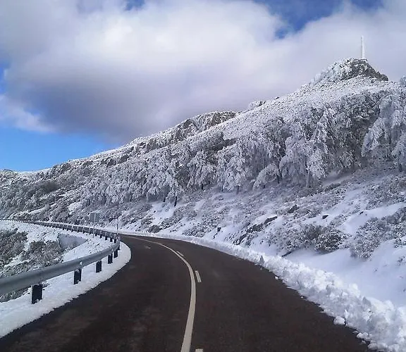 Hospederia Del Santuario De La Pena De Francia Hotel El Cabaco